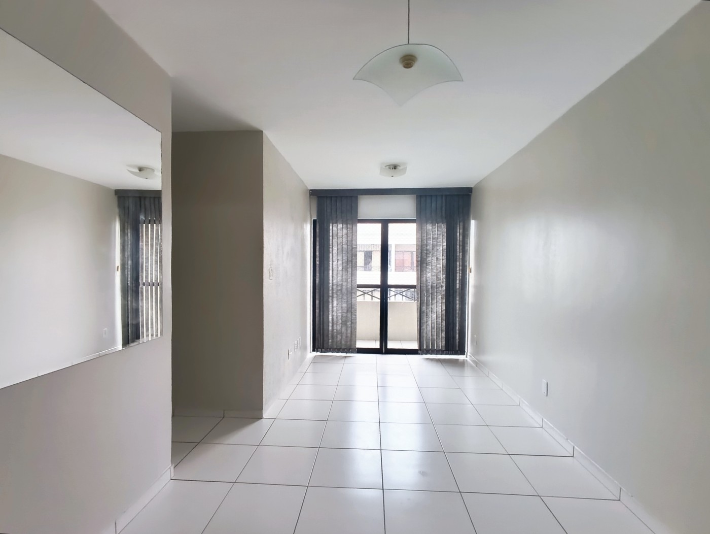 Apartamento à venda com 3 quartos, 63m² - Foto 3