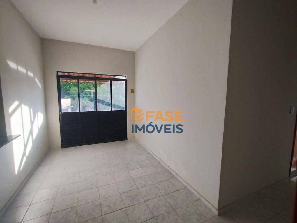 Apartamento à venda com 2 quartos, 66m² - Foto 2