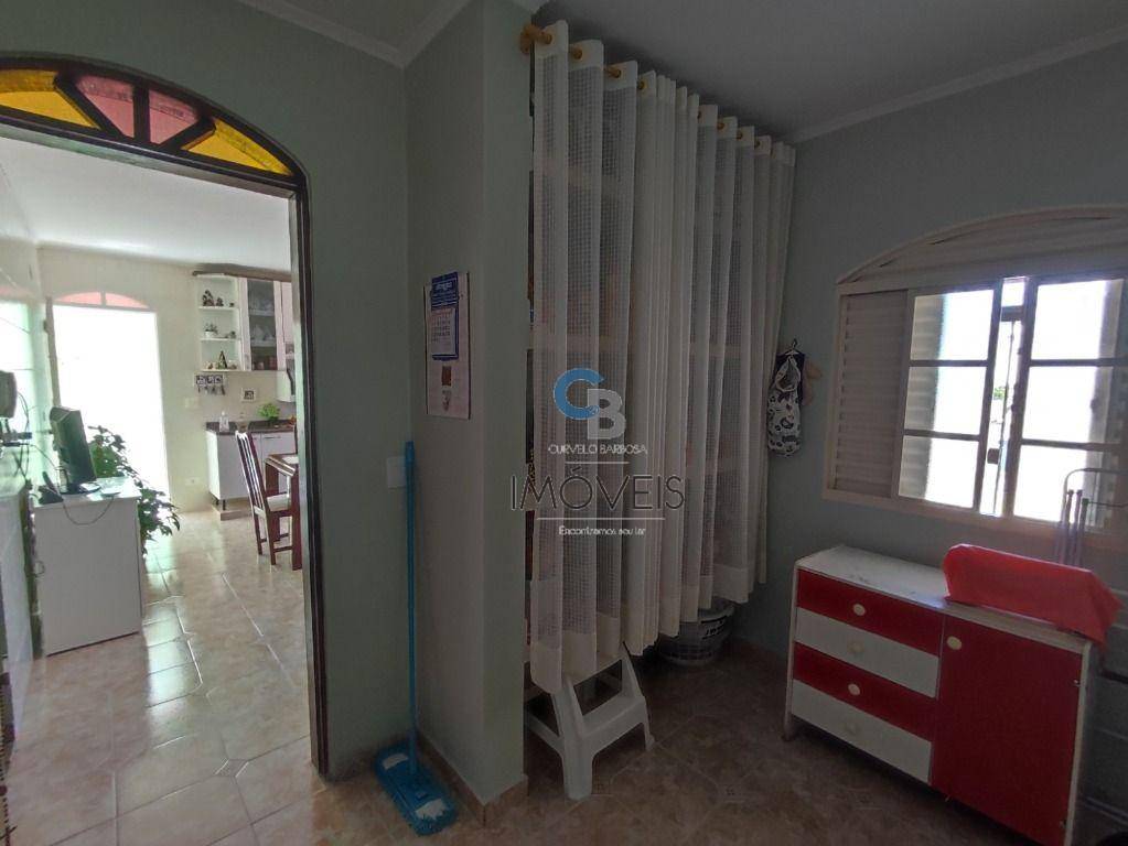 Sobrado à venda com 3 quartos, 300m² - Foto 15