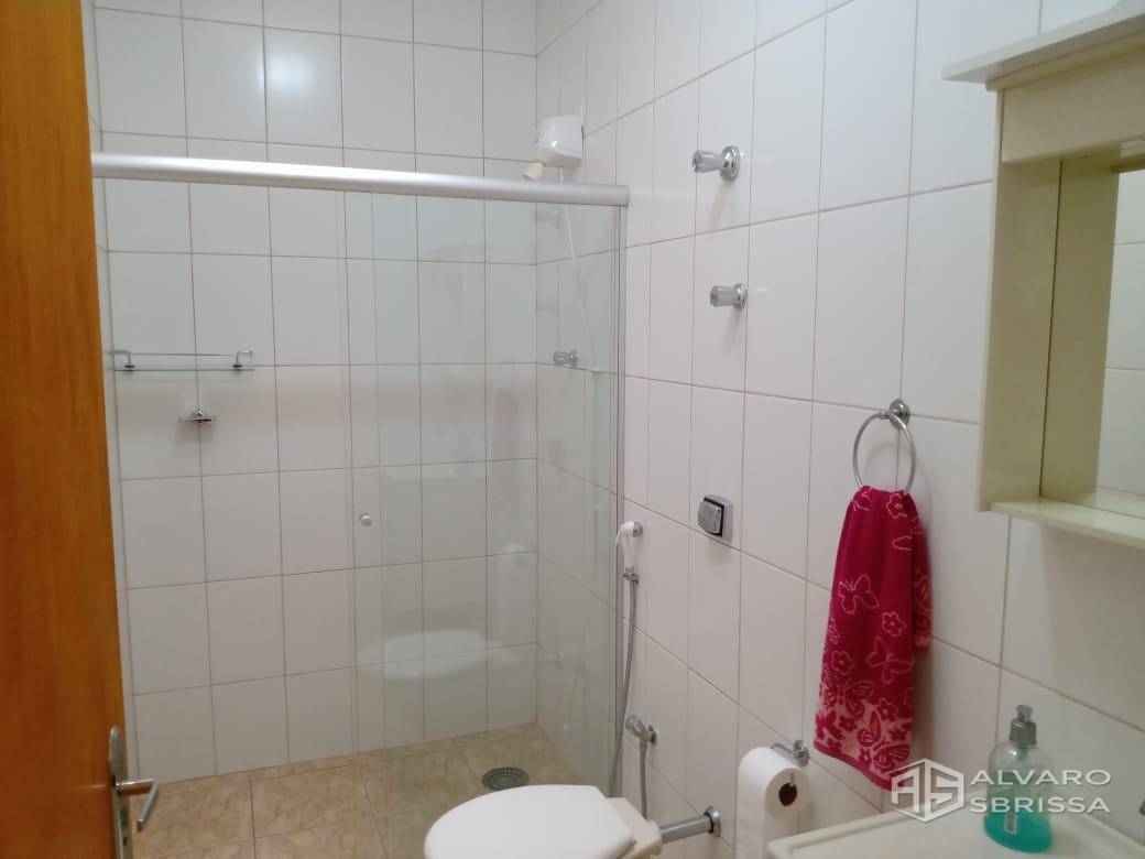 Chácara à venda com 3 quartos, 100m² - Foto 13