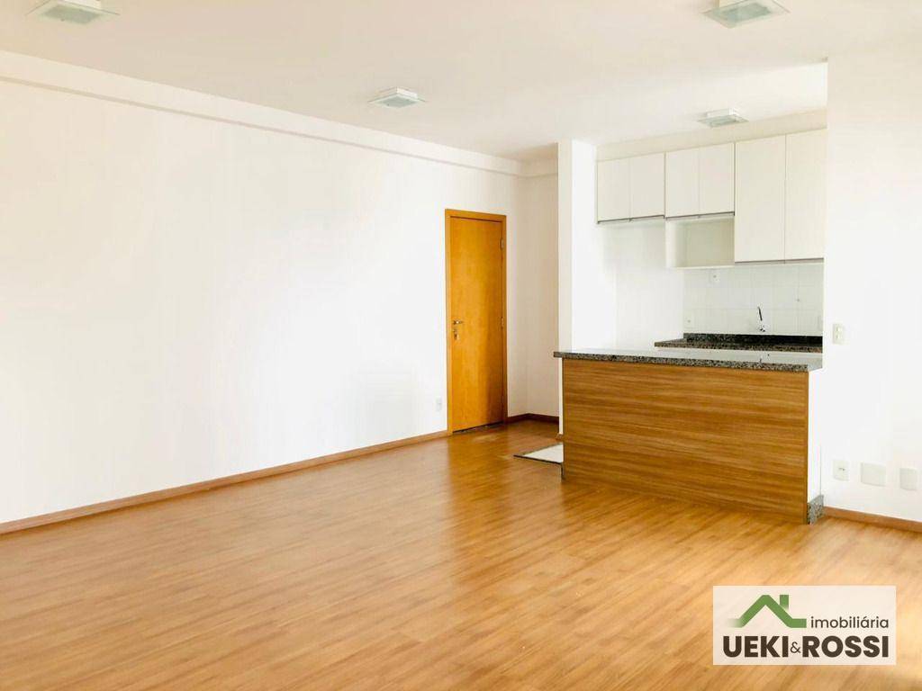 Apartamento à venda com 2 quartos, 69m² - Foto 3