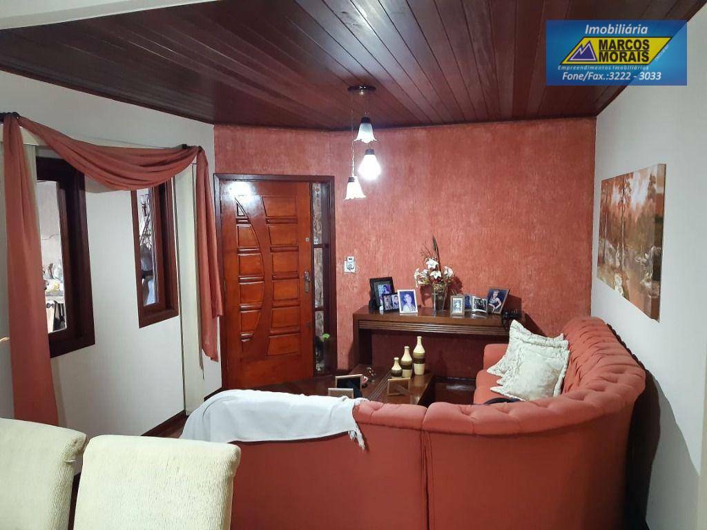 Casa à venda com 4 quartos, 250m² - Foto 8