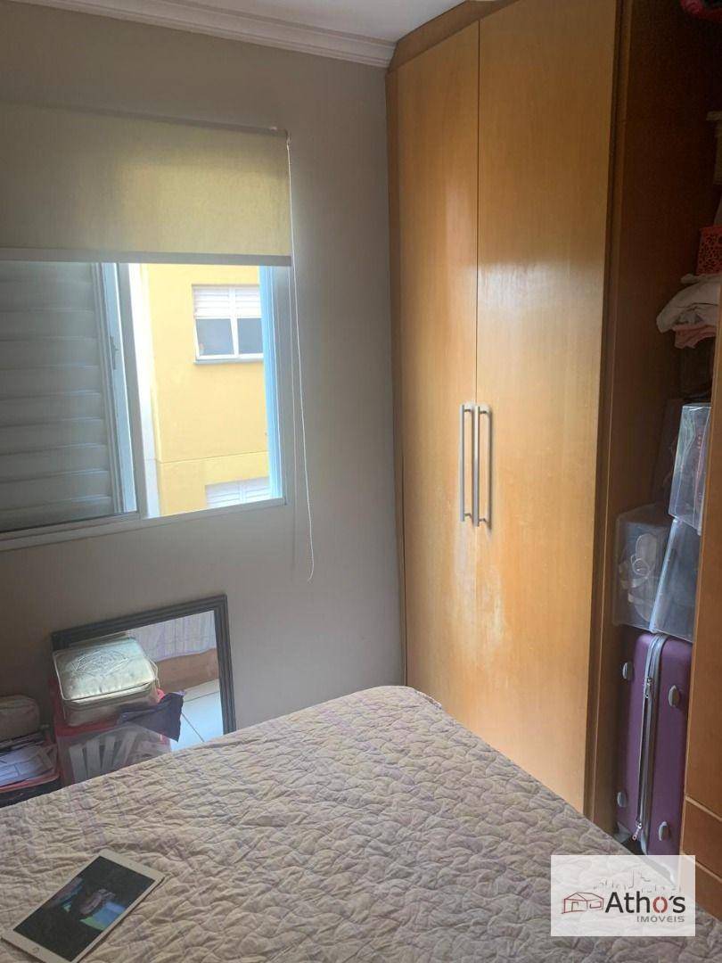 Apartamento para alugar com 2 quartos, 60m² - Foto 11