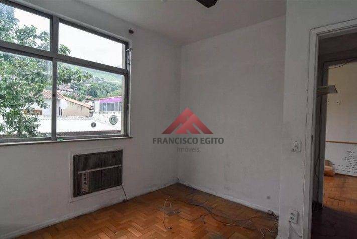 Apartamento à venda com 2 quartos, 70m² - Foto 5