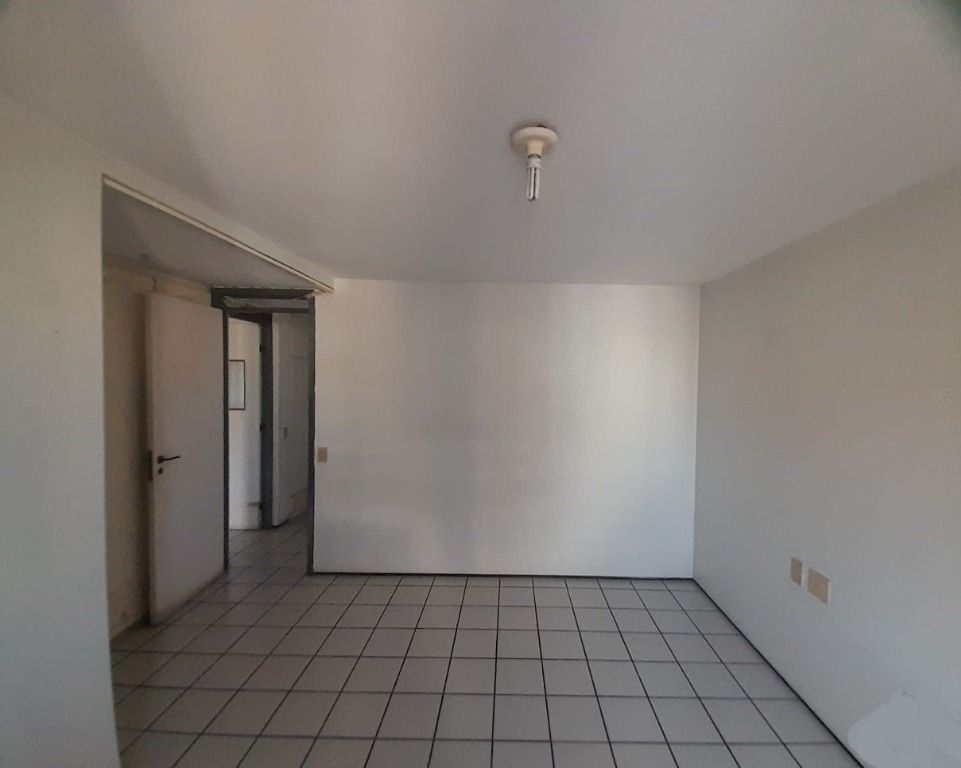 Apartamento à venda com 3 quartos, 150m² - Foto 18