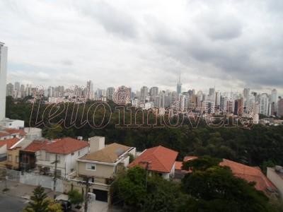 Apartamento à venda com 3 quartos, 200m² - Foto 12