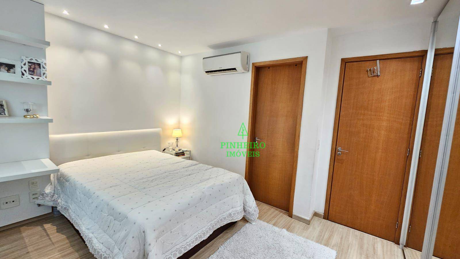 Apartamento à venda com 3 quartos, 130m² - Foto 9