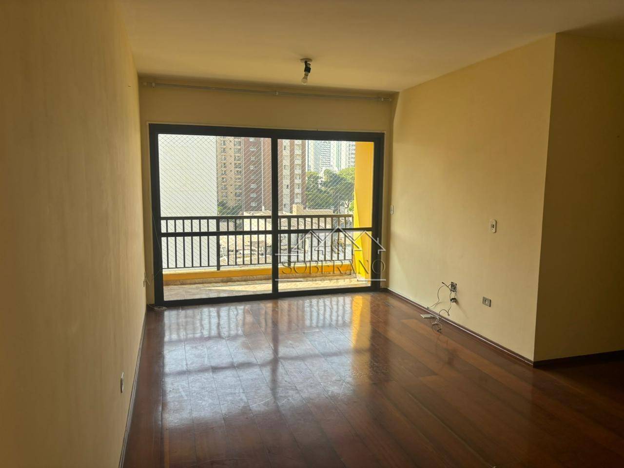 Apartamento à venda com 2 quartos, 90m² - Foto 1