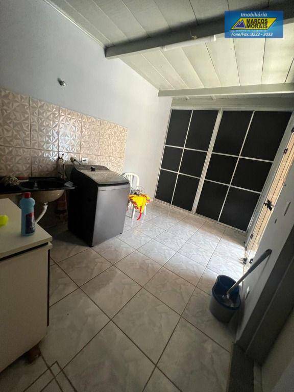 Casa à venda com 3 quartos, 200m² - Foto 13