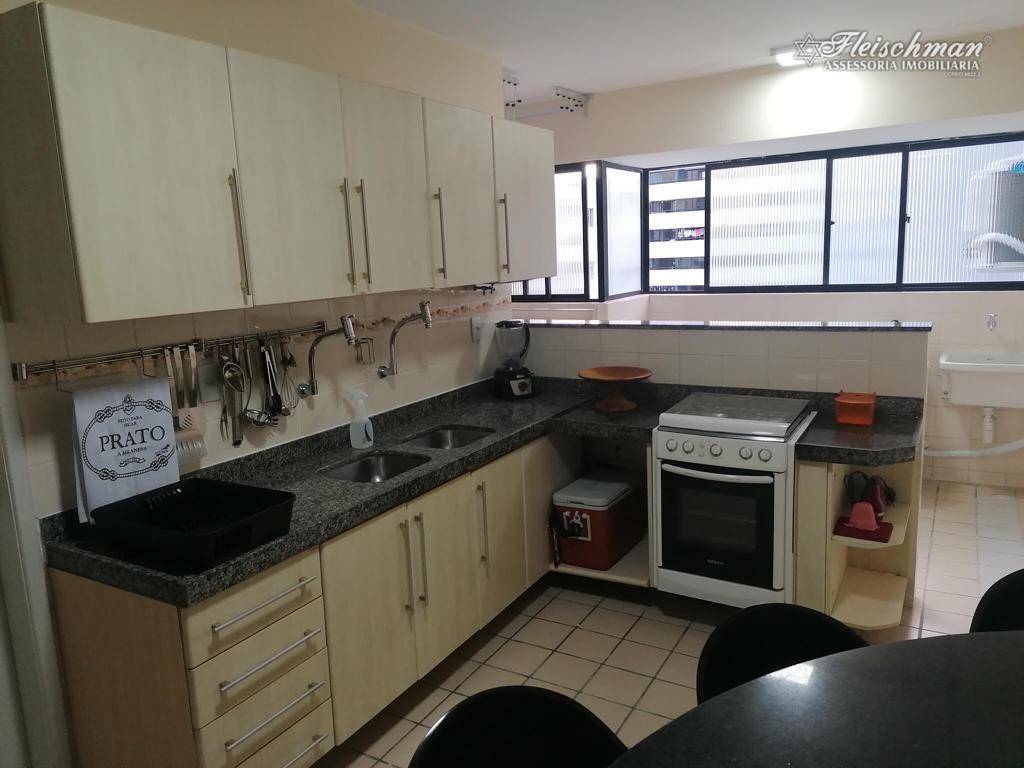 Apartamento à venda com 3 quartos, 167m² - Foto 17