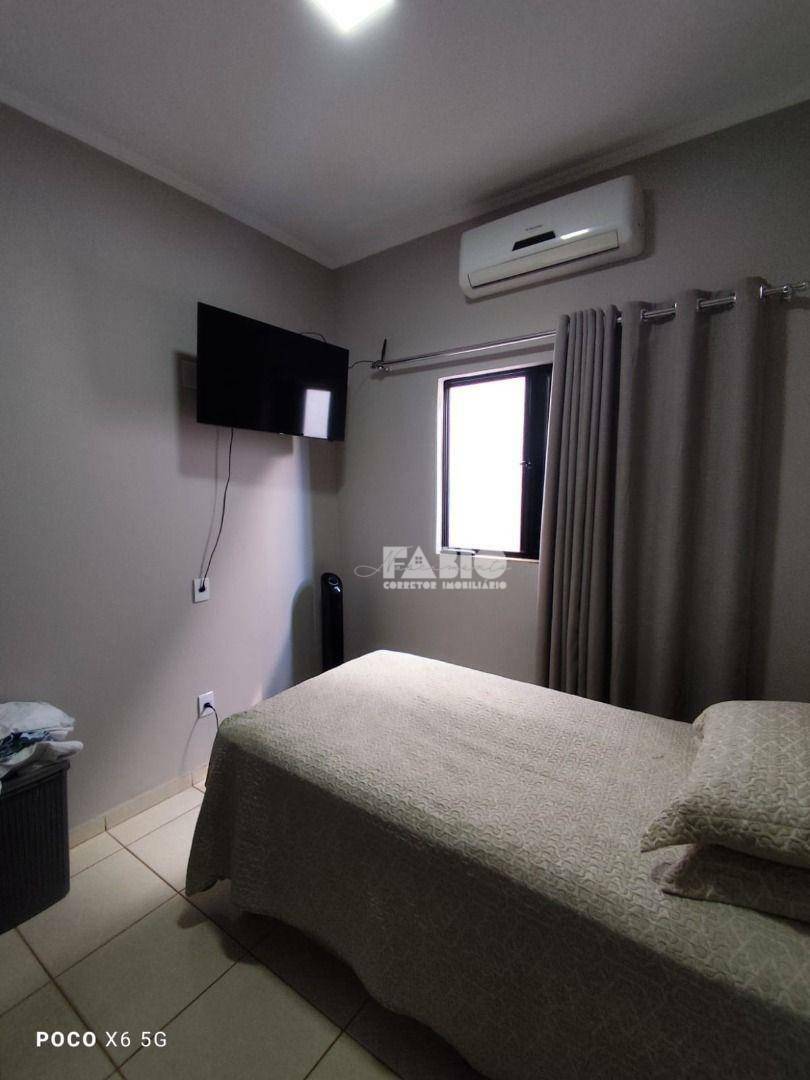 Casa à venda com 3 quartos, 163m² - Foto 8
