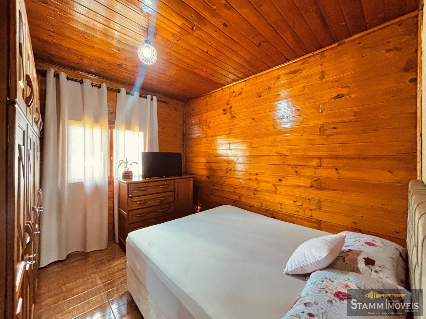 Casa à venda com 2 quartos, 180m² - Foto 10