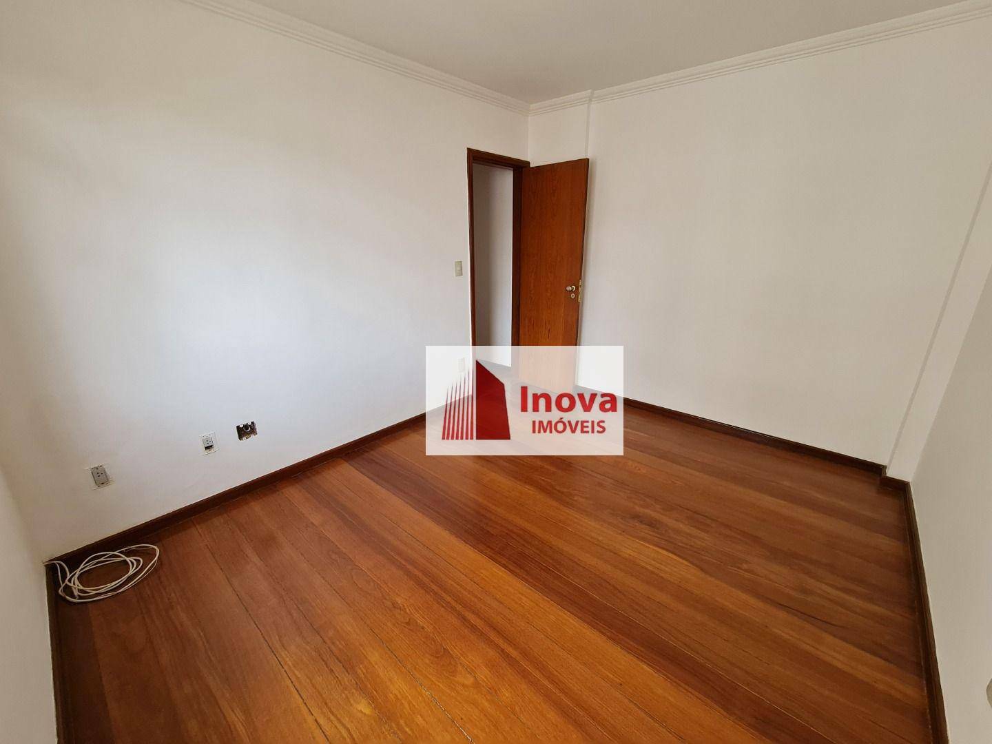 Apartamento à venda com 3 quartos, 140m² - Foto 16