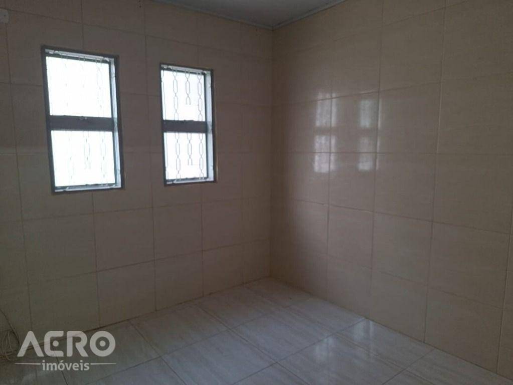 Casa de Condomínio à venda com 3 quartos, 160m² - Foto 1