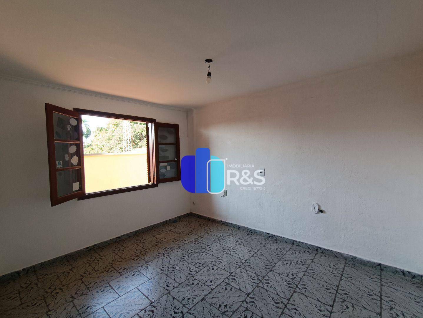 Casa para alugar com 3 quartos, 210m² - Foto 18