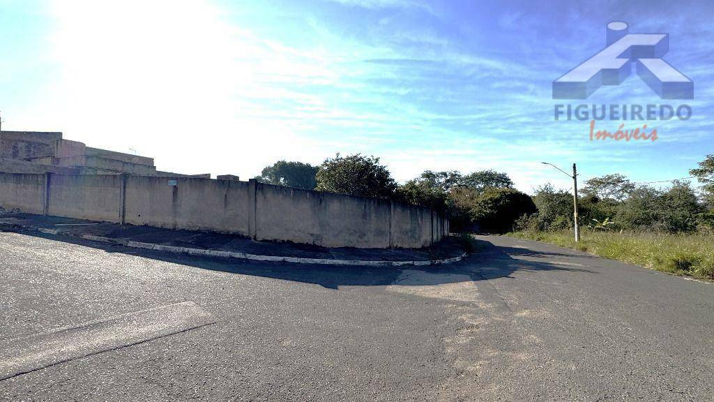 Terreno à venda, 890M2 - Foto 2