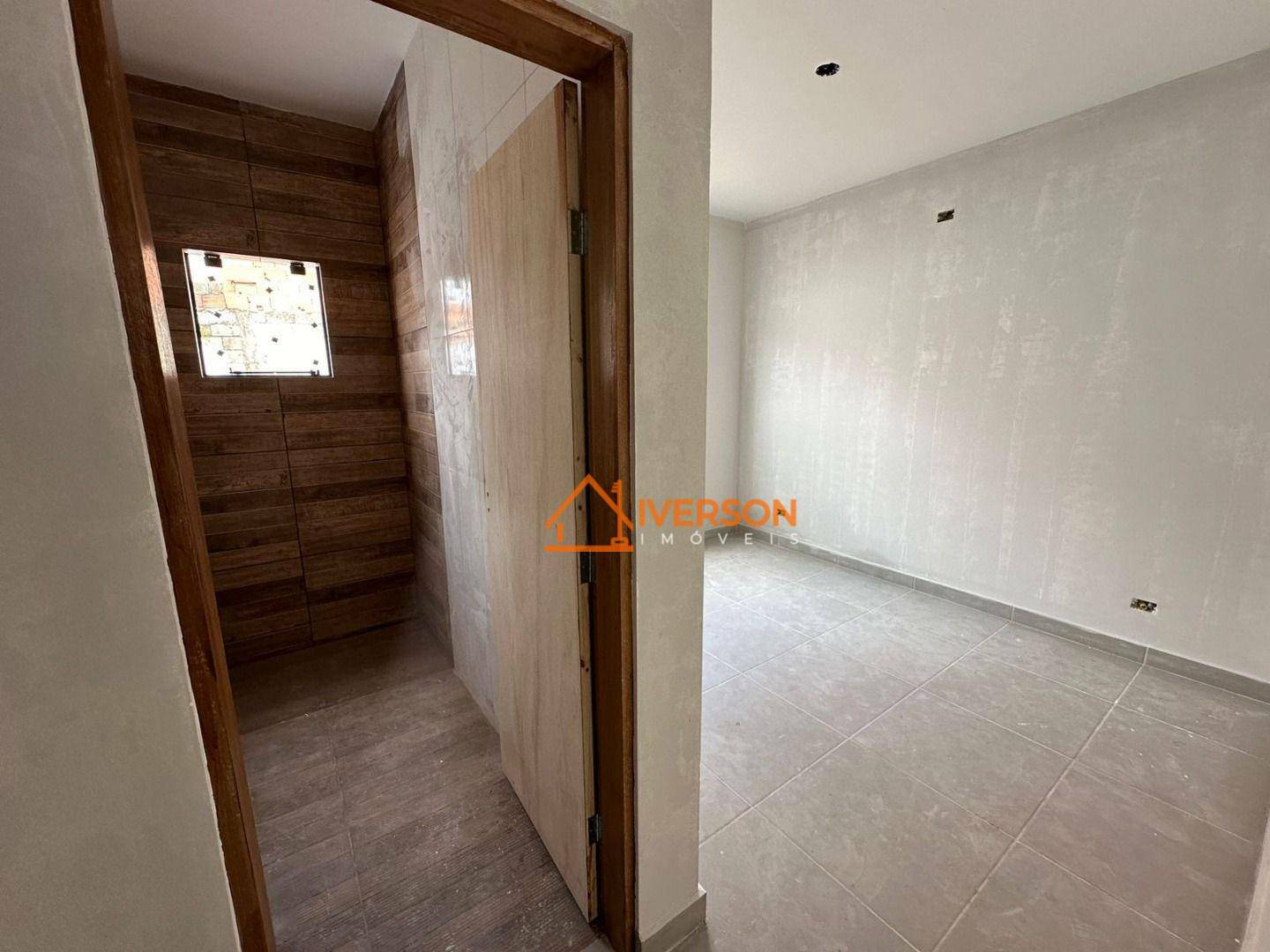 Casa à venda com 2 quartos, 69m² - Foto 7