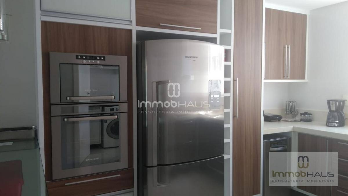 Apartamento à venda com 4 quartos, 167m² - Foto 7