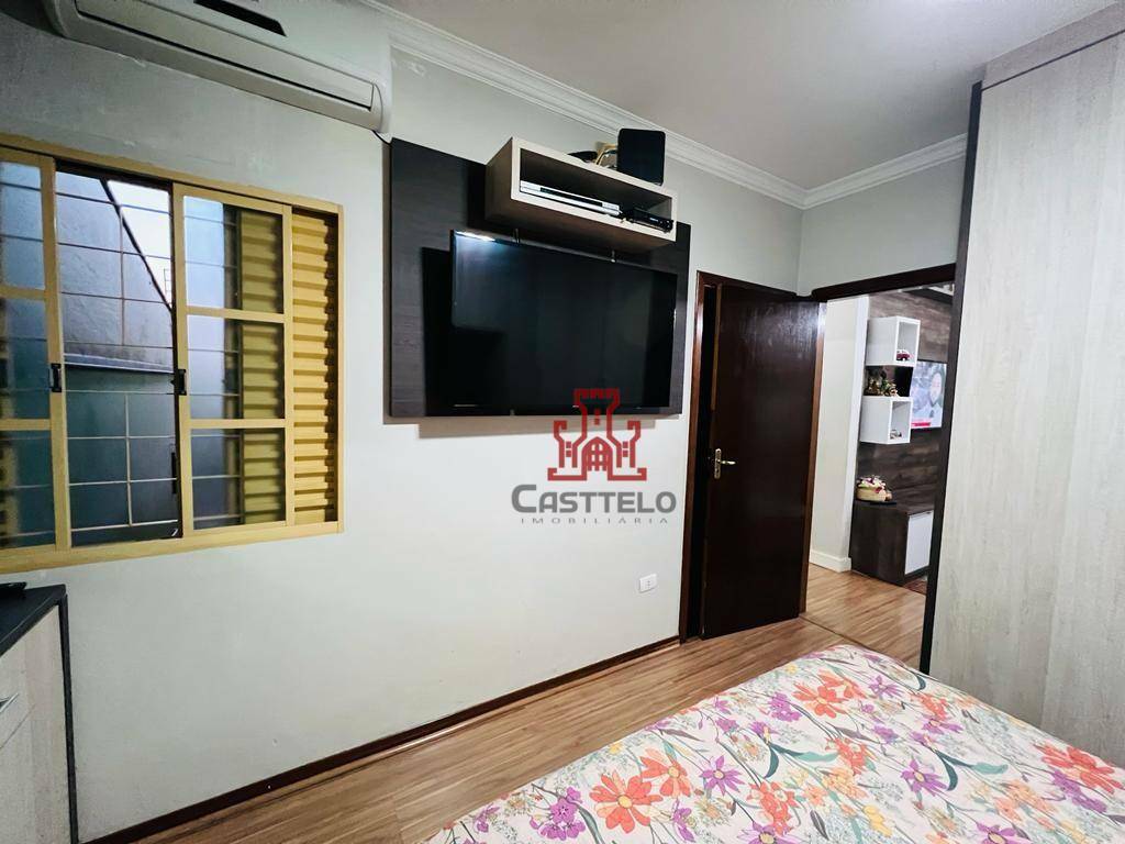 Casa à venda com 3 quartos, 80m² - Foto 14