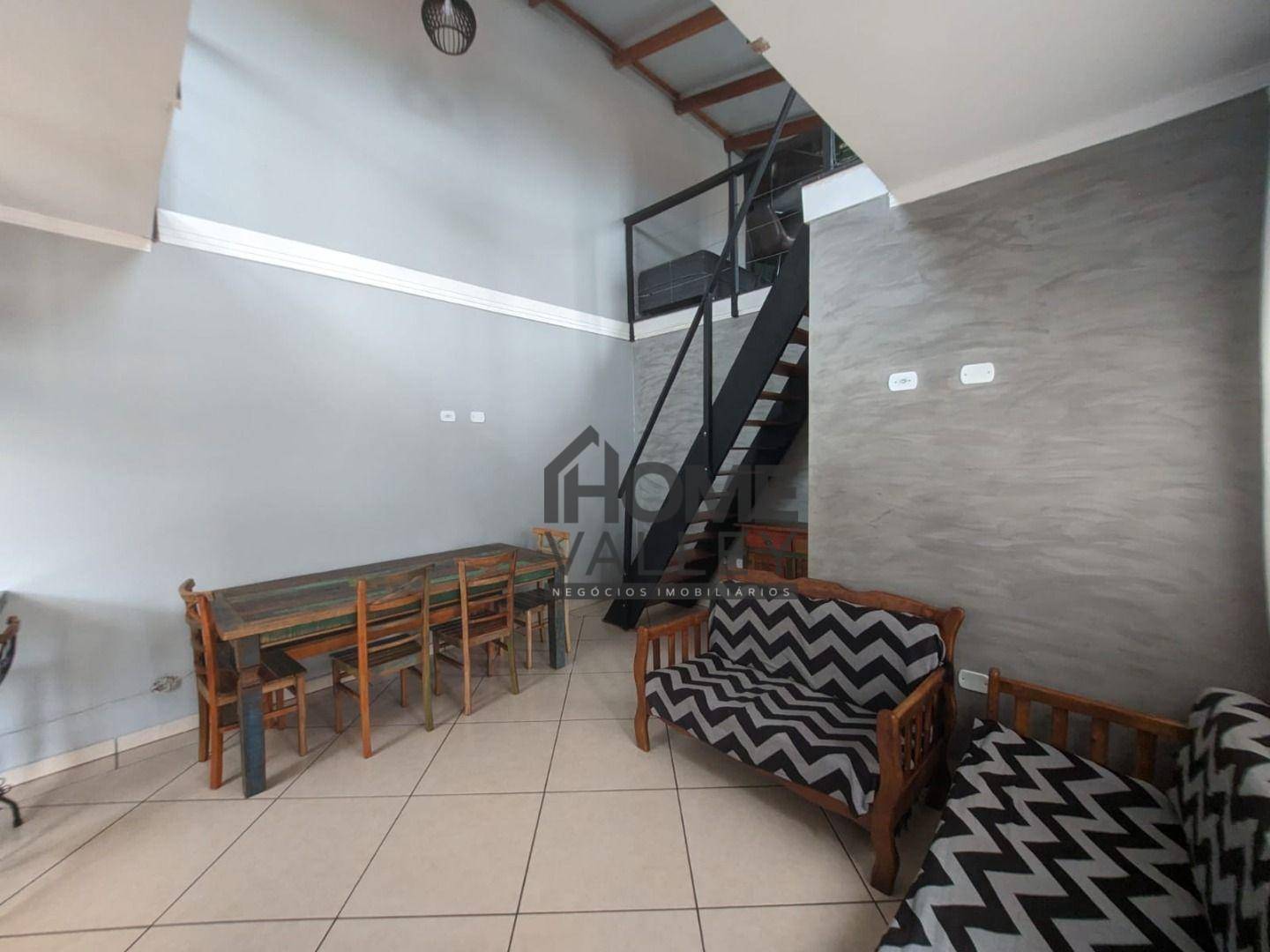 Casa à venda com 2 quartos, 98m² - Foto 4