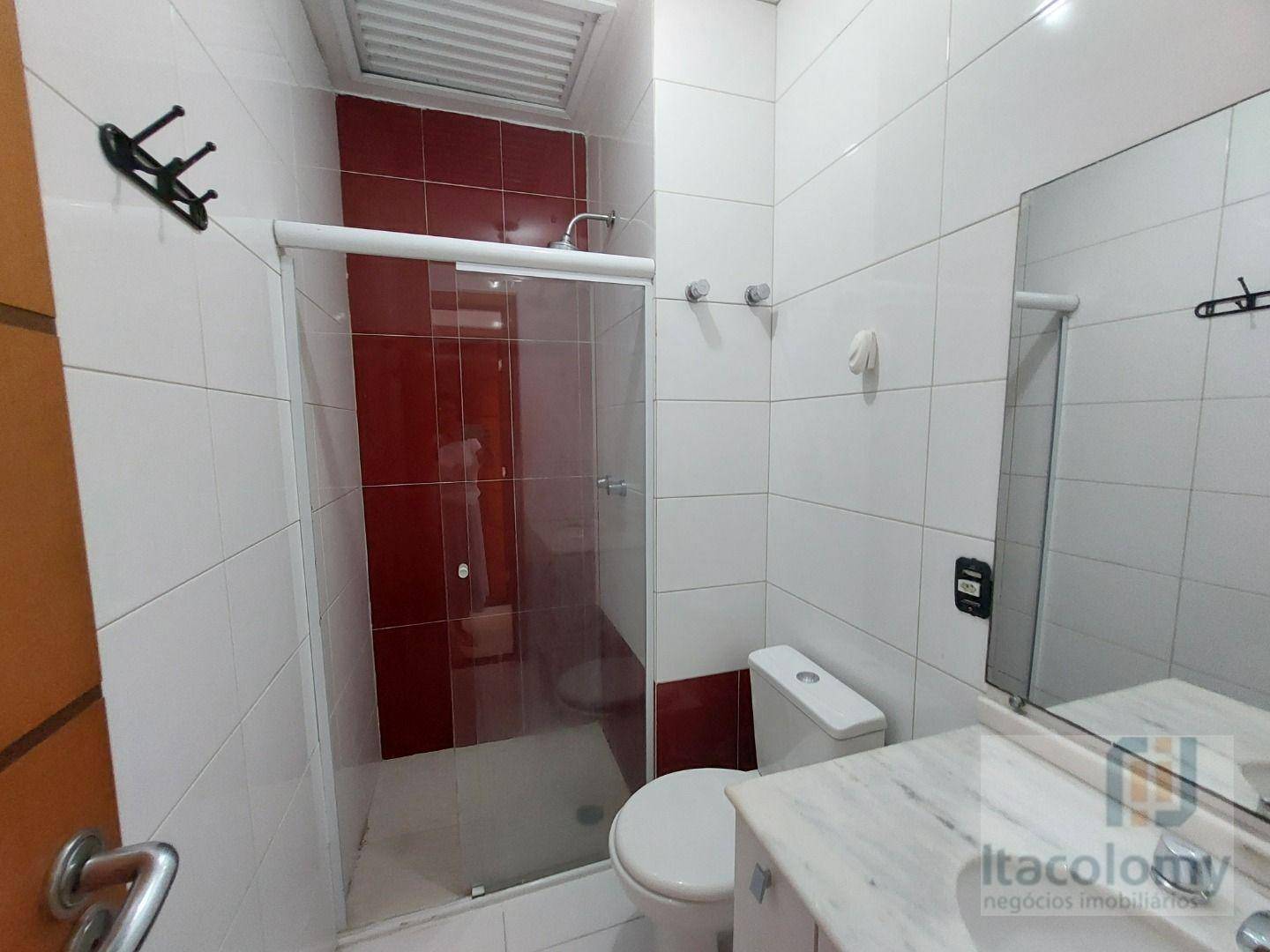 Casa de Condomínio para alugar com 3 quartos, 180m² - Foto 44