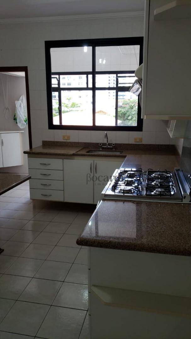 Apartamento à venda com 3 quartos, 118m² - Foto 29