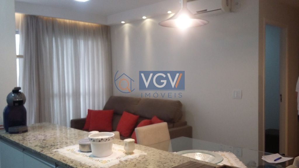 Apartamento à venda com 2 quartos, 65m² - Foto 1