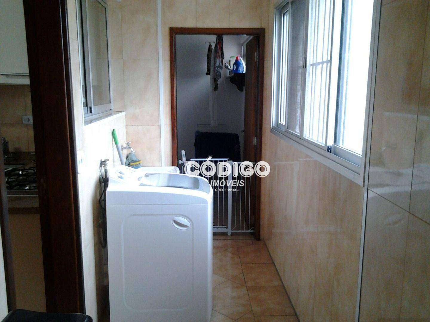 Apartamento à venda com 3 quartos, 127m² - Foto 18