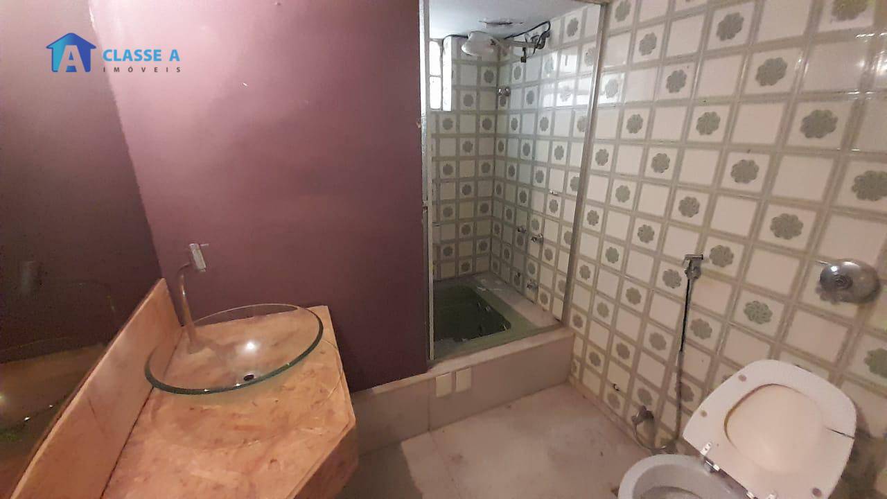 Casa à venda com 3 quartos, 200m² - Foto 4