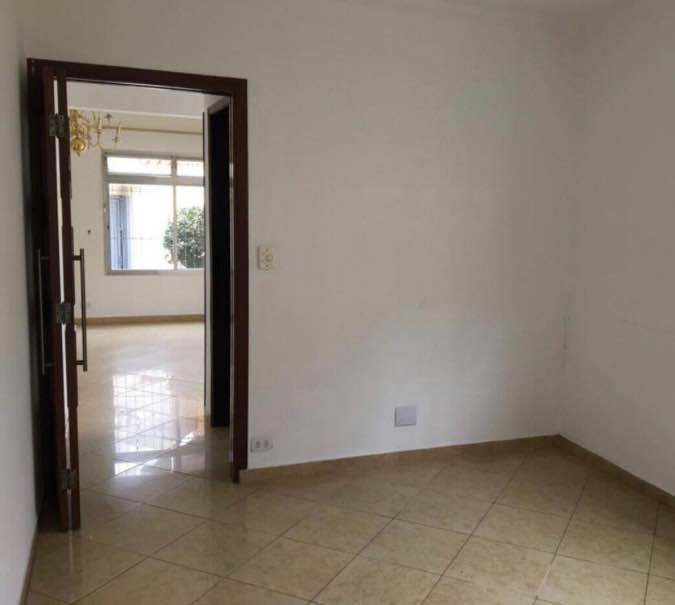 Casa para alugar com 3 quartos, 300m² - Foto 14