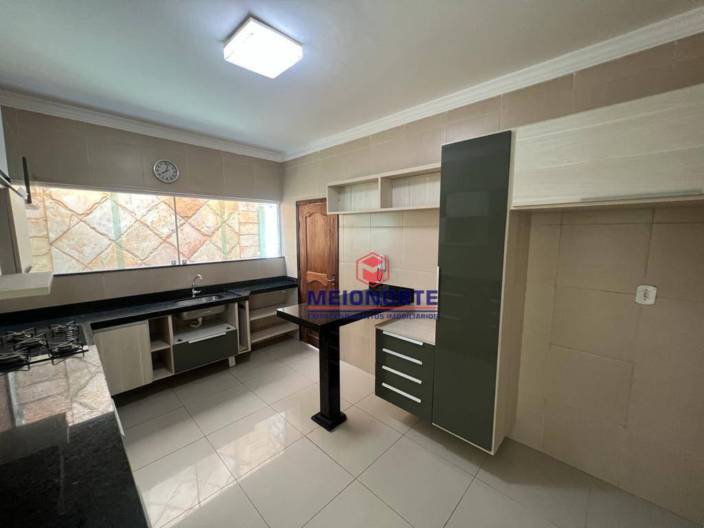 Casa à venda com 4 quartos, 421m² - Foto 13