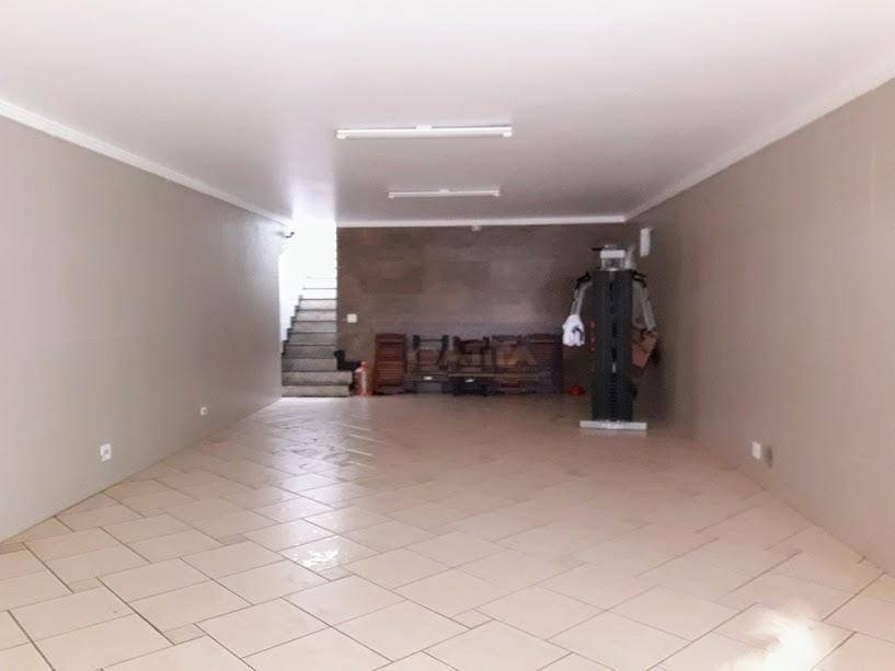 Sobrado à venda com 4 quartos, 250m² - Foto 12