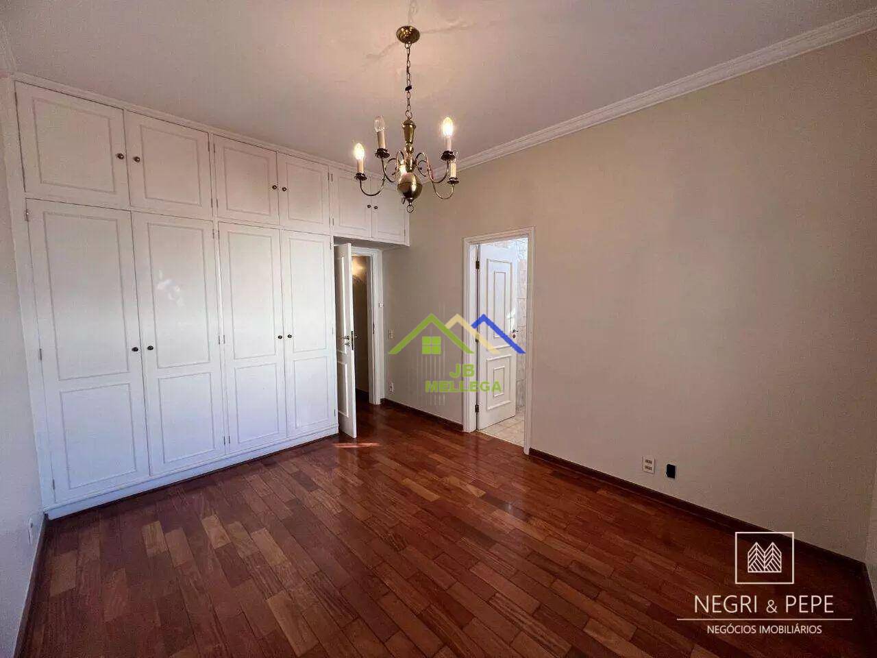 Casa à venda com 4 quartos, 230m² - Foto 41