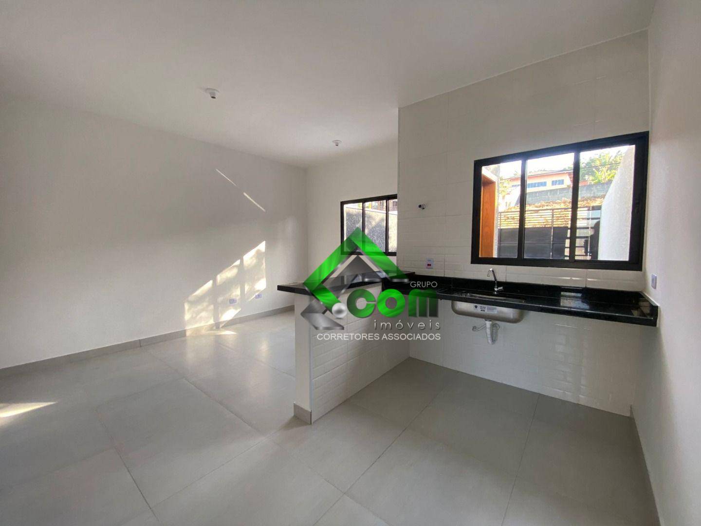 Casa à venda com 2 quartos, 60m² - Foto 47