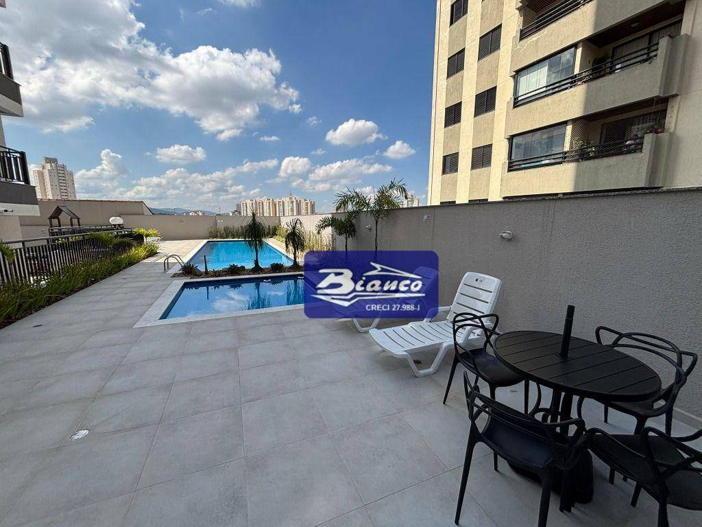 Apartamento para alugar com 2 quartos, 67m² - Foto 27