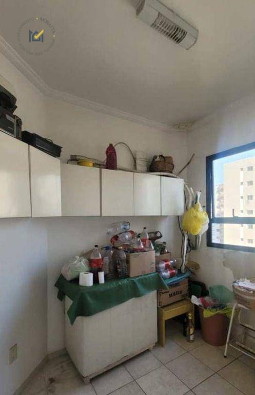 Apartamento à venda com 3 quartos, 150m² - Foto 10