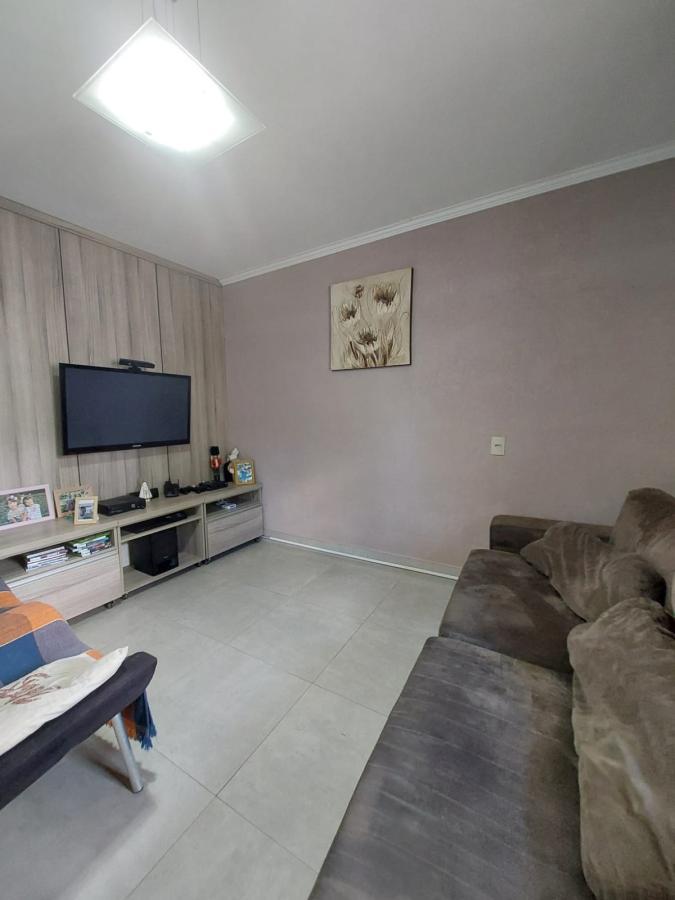 Casa à venda com 3 quartos, 250m² - Foto 2