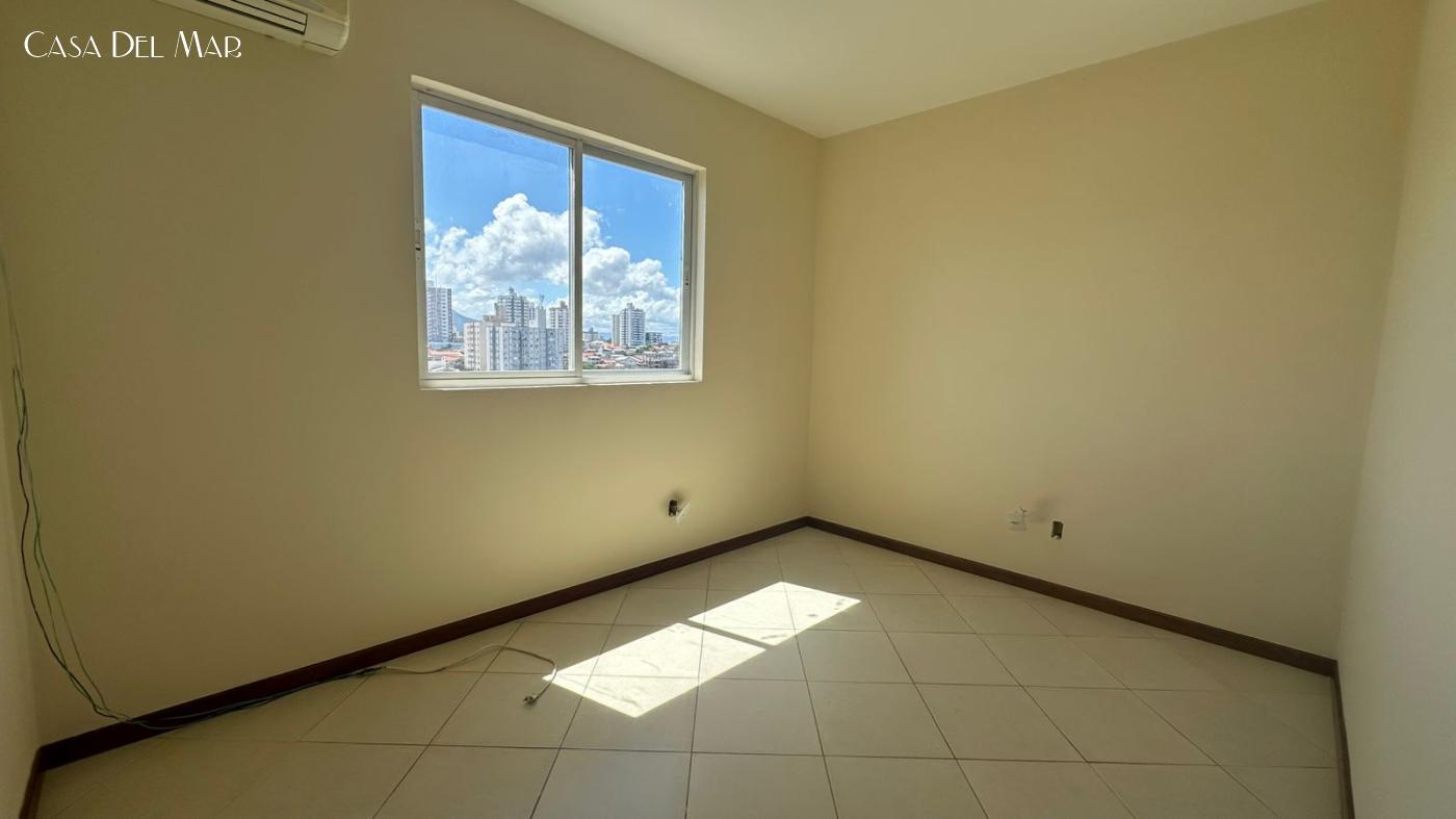 Apartamento à venda com 3 quartos, 137m² - Foto 33