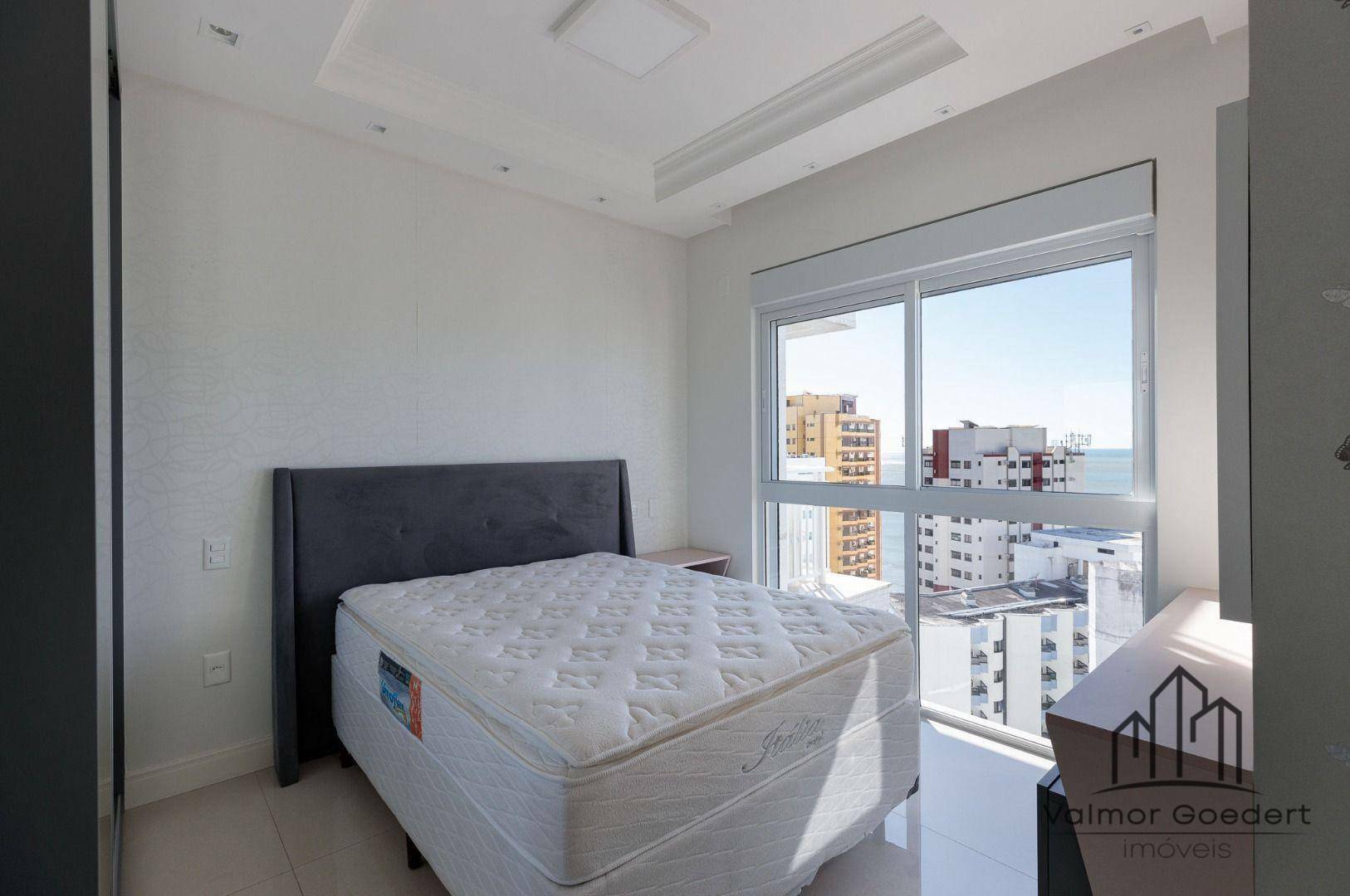 Apartamento à venda com 4 quartos, 167m² - Foto 32