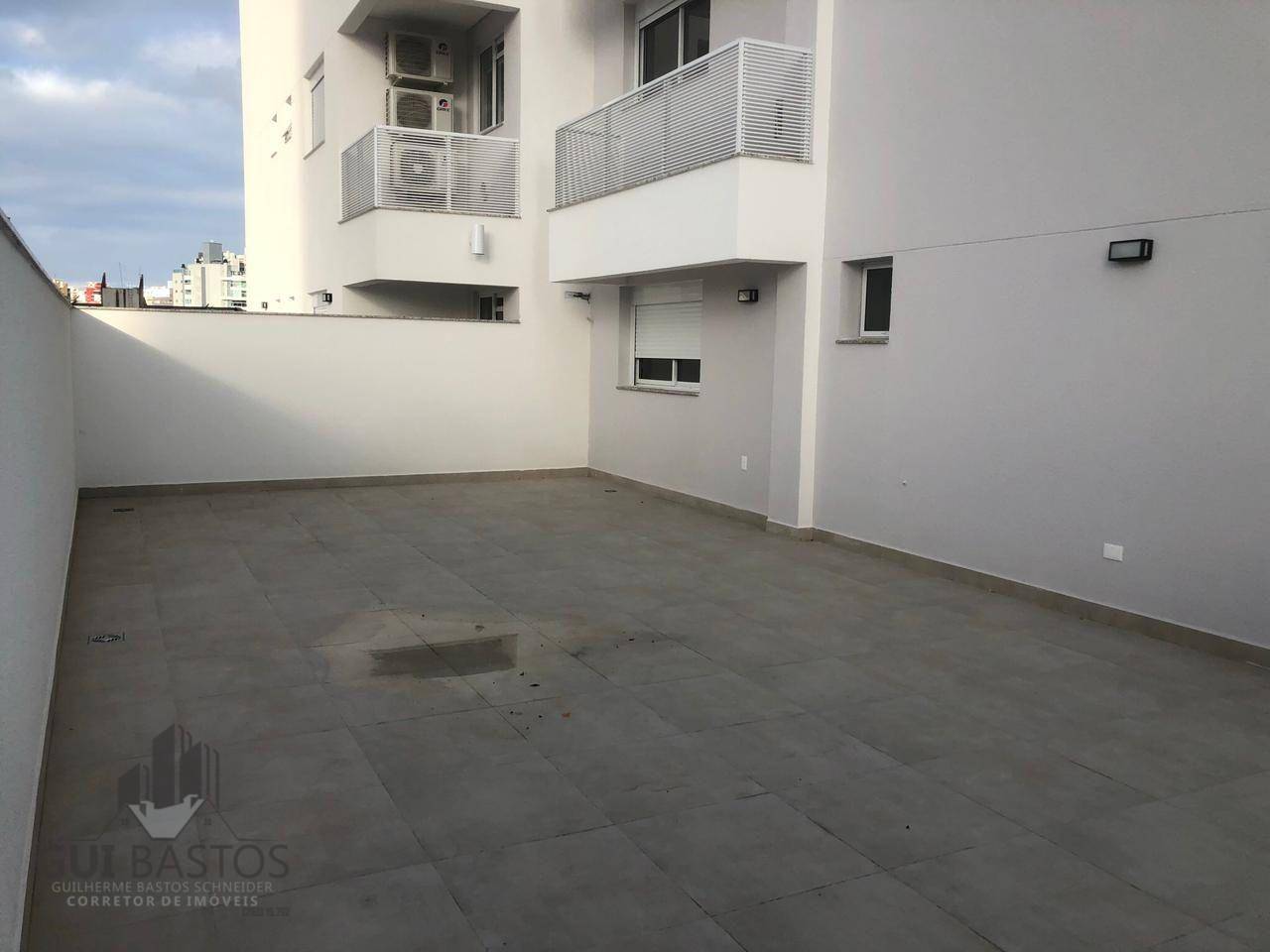 Apartamento à venda com 3 quartos, 107m² - Foto 8