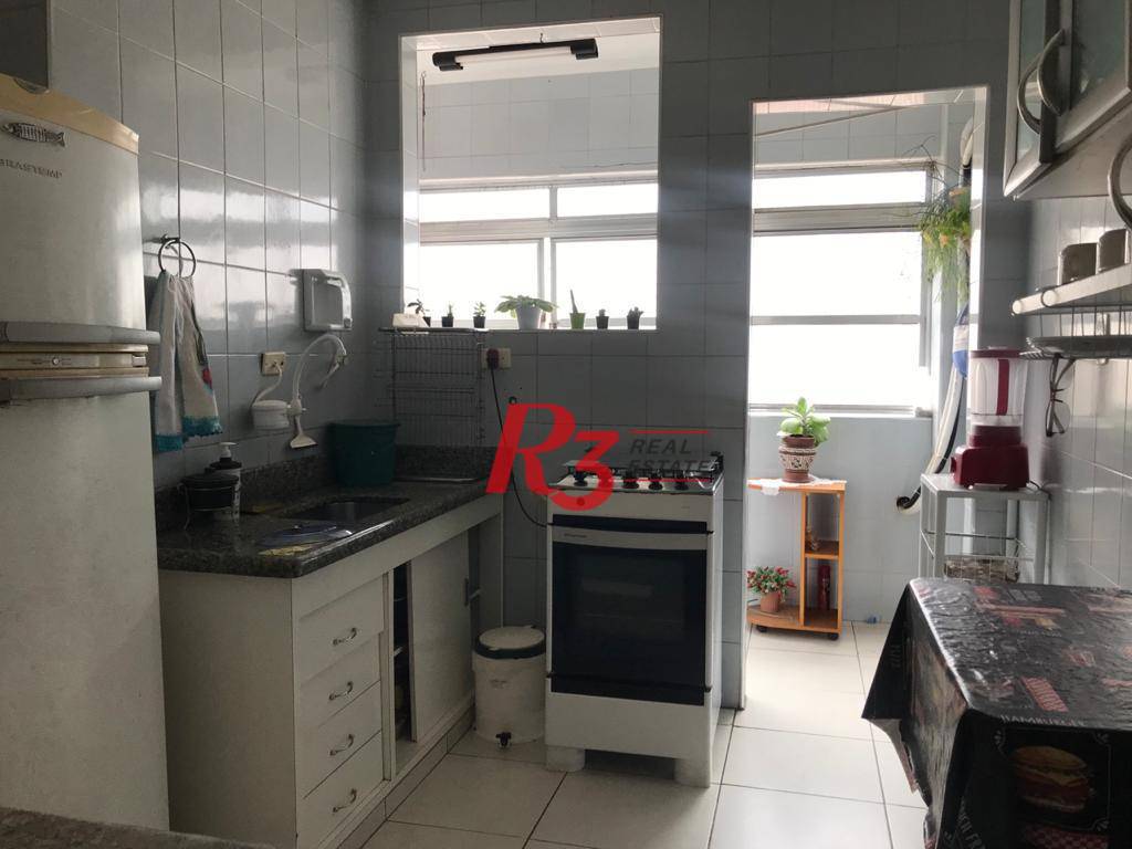 Apartamento à venda com 2 quartos, 70m² - Foto 2