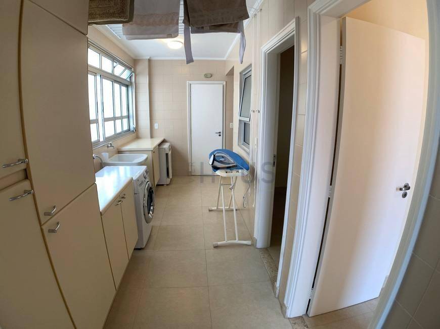 Apartamento à venda com 3 quartos, 231m² - Foto 23