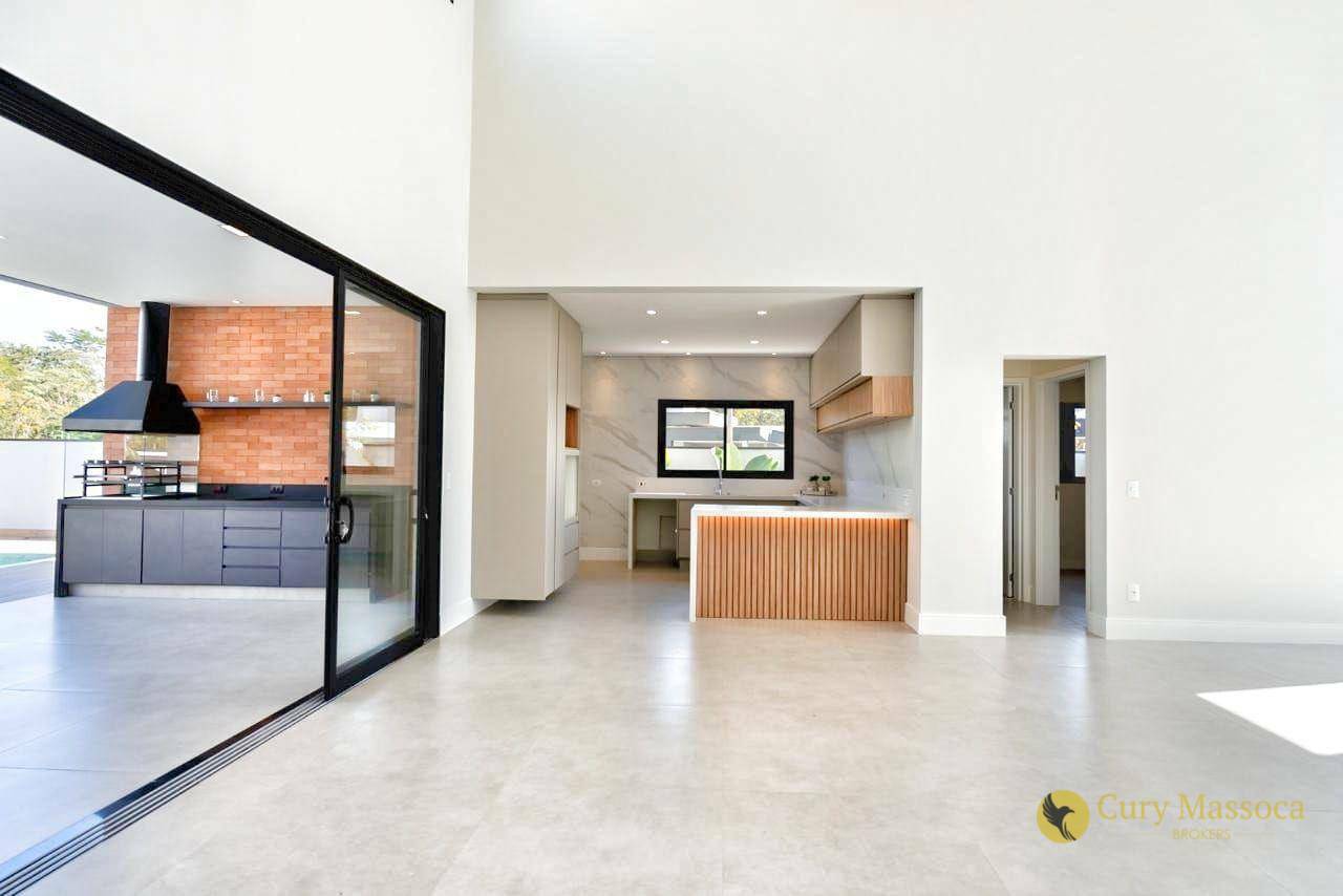 Casa de Condomínio à venda com 3 quartos, 241m² - Foto 4