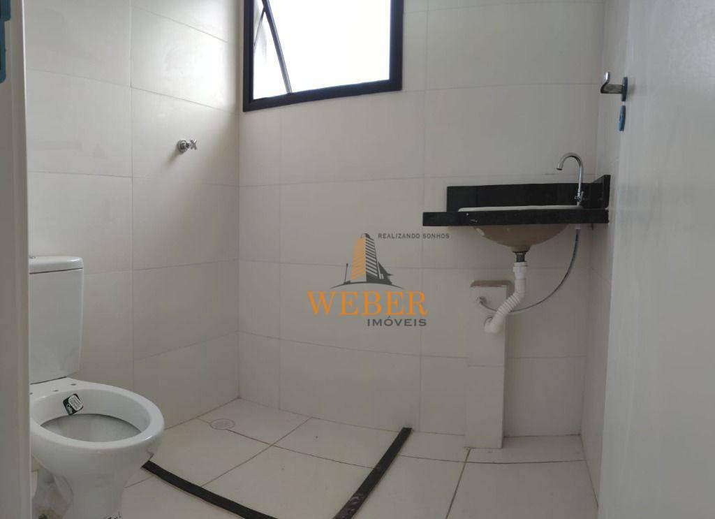 Sobrado à venda com 2 quartos, 78m² - Foto 2