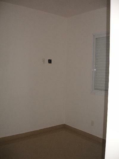 Casa à venda com 3 quartos, 220m² - Foto 1