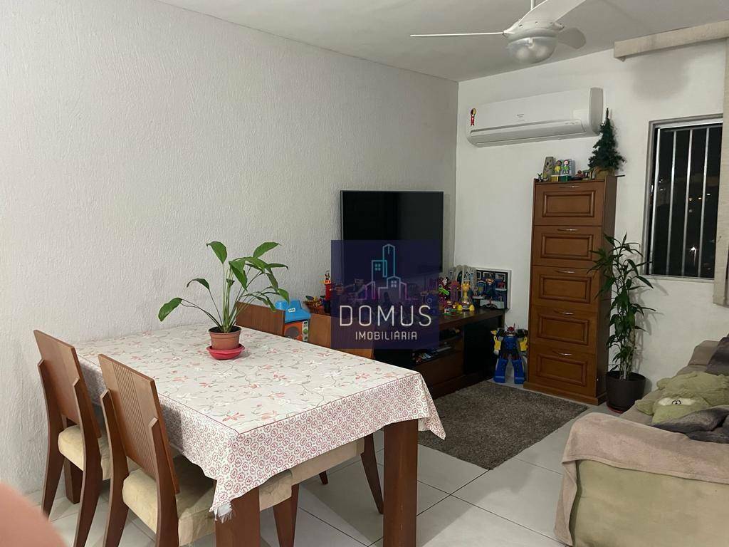 Apartamento à venda com 2 quartos, 68m² - Foto 4