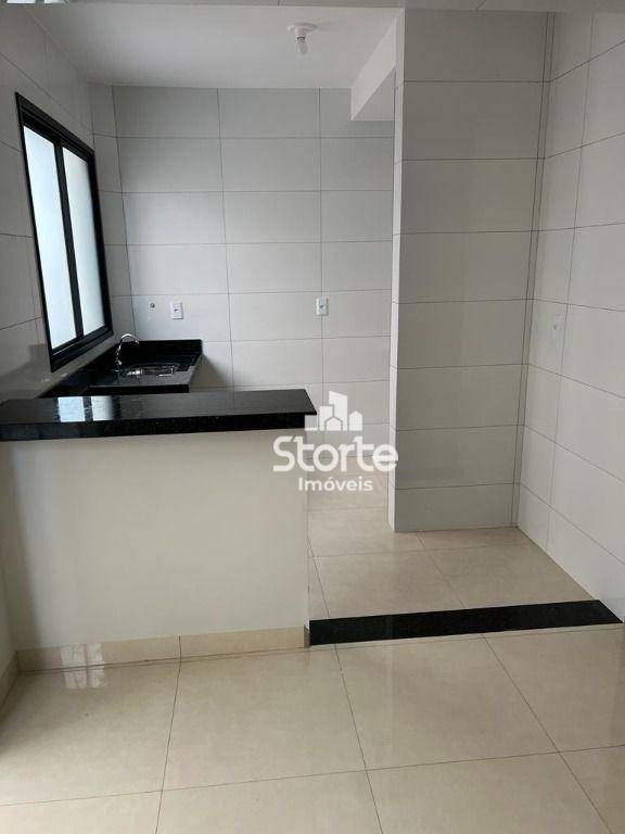 Apartamento à venda com 2 quartos, 55m² - Foto 2