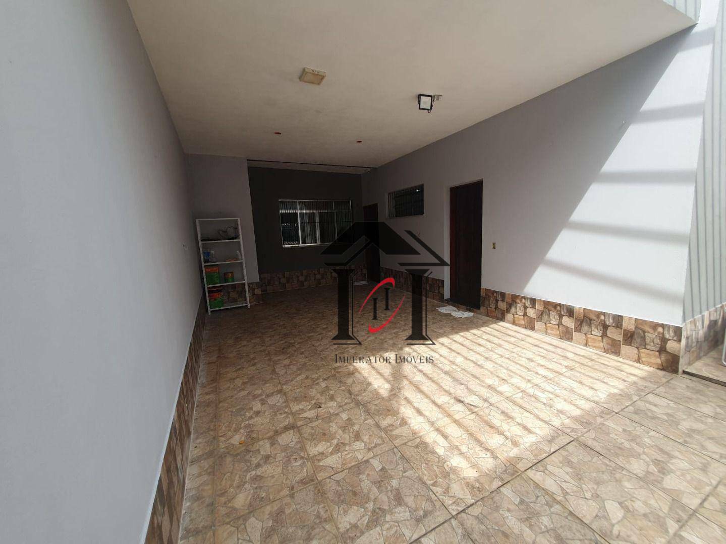 Casa para alugar com 2 quartos, 150m² - Foto 2