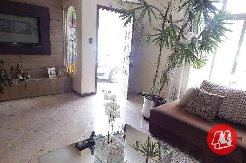 Sobrado à venda com 3 quartos, 200m² - Foto 7