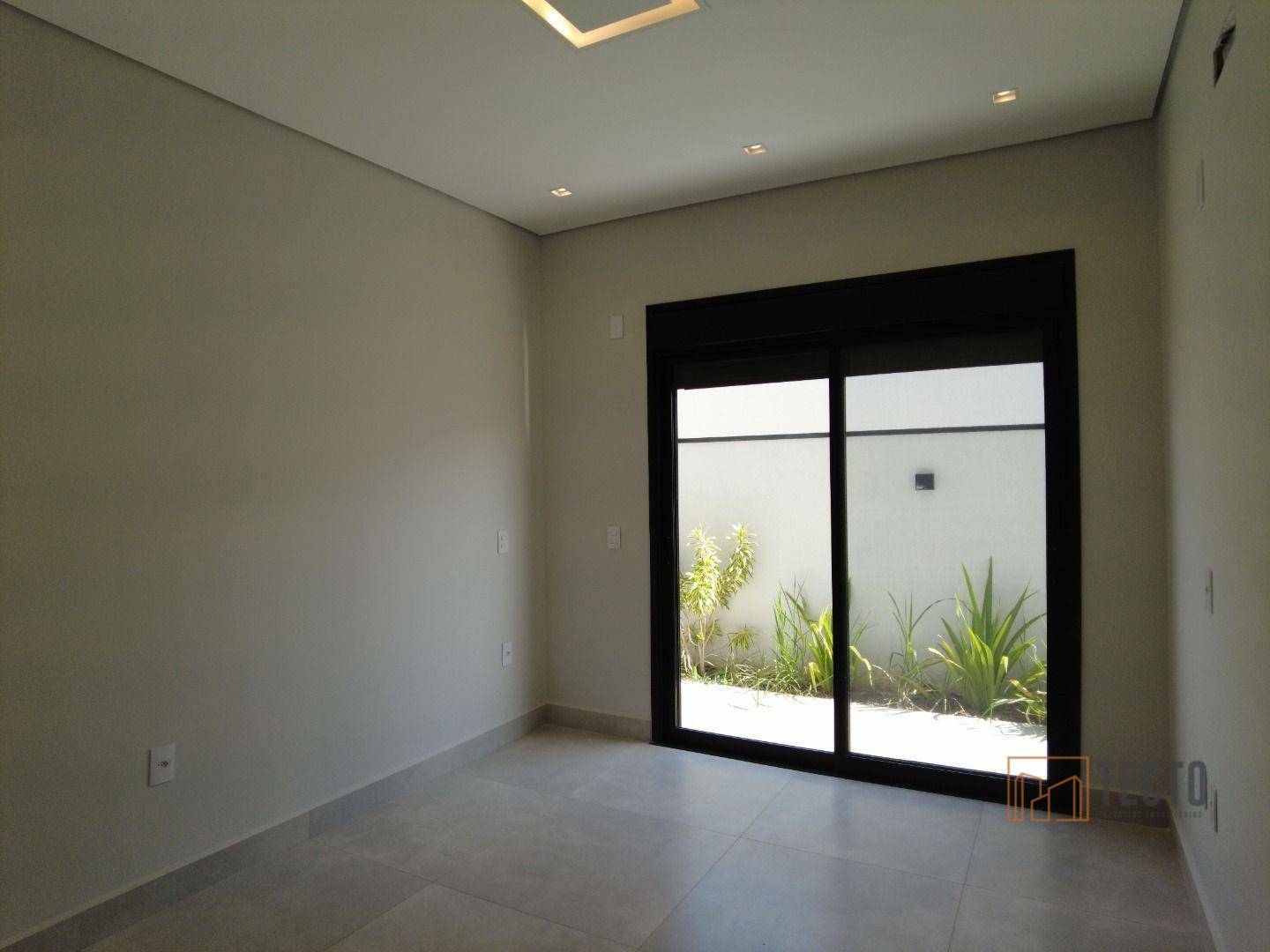 Casa de Condomínio à venda com 4 quartos, 259m² - Foto 24